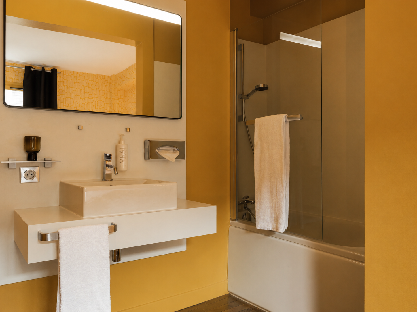 Chambre Triple offre un espace climatisé de 23 m² adapté aux séjours en petit groupe