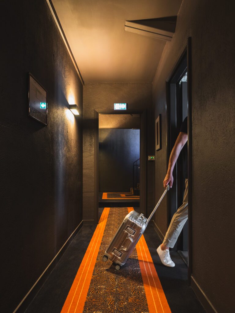 Hall et réception de Lhotel Nantes